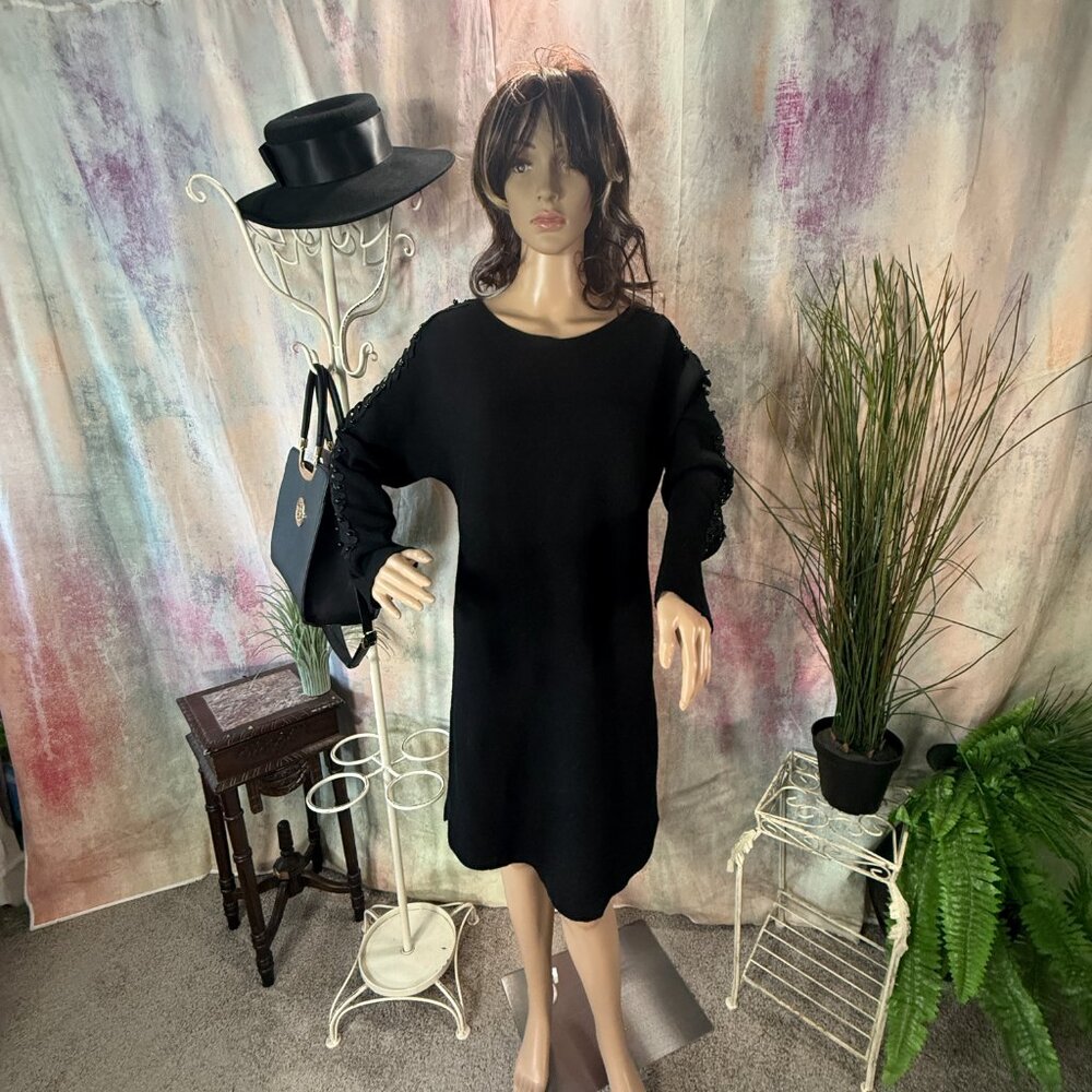 📌Siren Lily Peep-a-Boo Braided Long Sleeve Above Knee Knitted Viscose Mix Dress